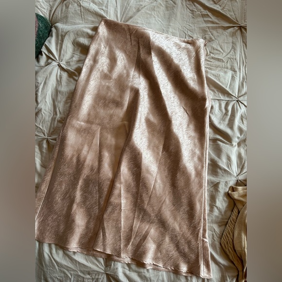 Revolve Le Lis midi skirt - pink - Picture 3 of 3